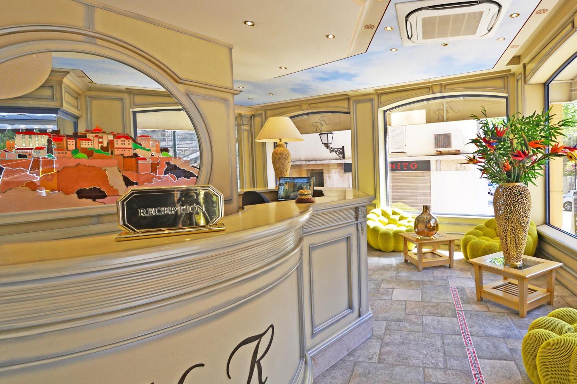 Le Rocher 3* Calvi (Corsica)